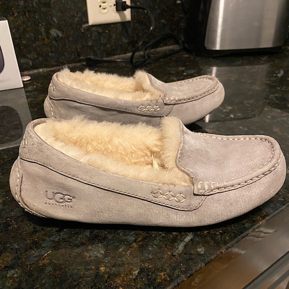 UGG Shoes - UGG Ansley Slippers